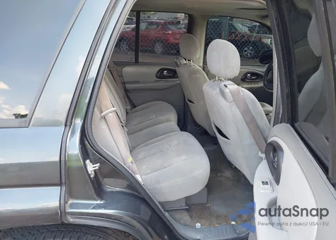 2006 Chevrolet Trailblazer Ls/Lt from USA, damaged, VIN 1GNDT13S762322375